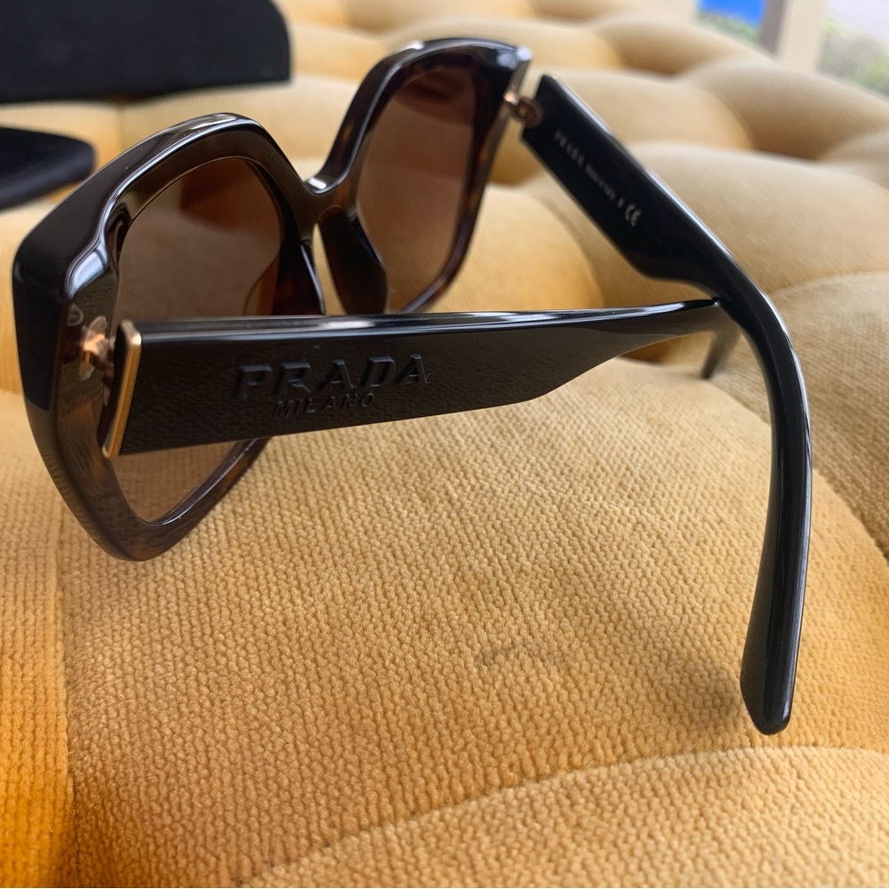 Tortoise Shell Sunglasses - Picture 2 of 6